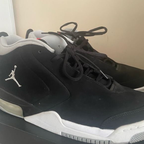 Jordan big fund - us size 12 - Picture 3 of 4